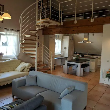Grosse Schonheit Mit Panoramablick Apartman Euskirchen