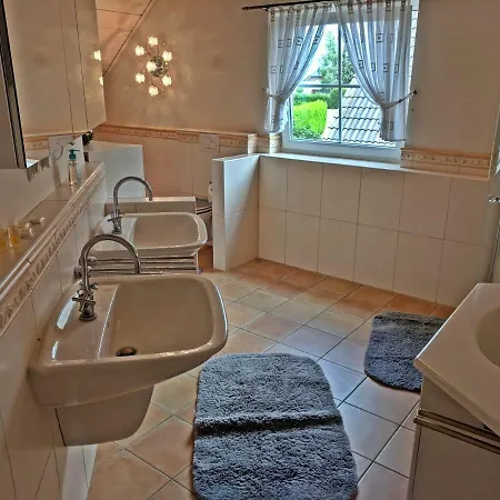 Grosse Schonheit Mit Panoramablick Apartman Euskirchen