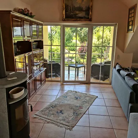 Grosse Schonheit Mit Panoramablick Apartman Euskirchen